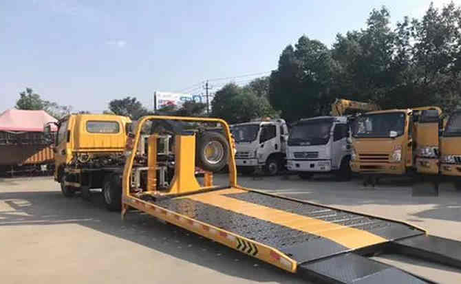 秦淮区汽车中途维修案例